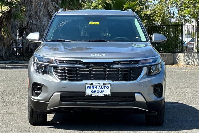 new 2025 Kia Seltos car, priced at $27,775