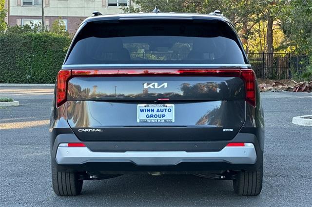 new 2025 Kia Carnival Hybrid car, priced at $44,700