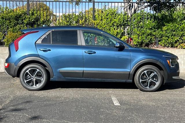 new 2025 Kia Niro car, priced at $31,360