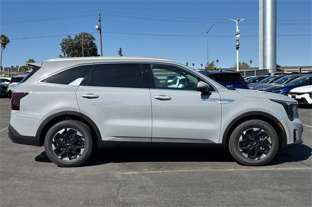 new 2025 Kia Sorento car, priced at $38,445