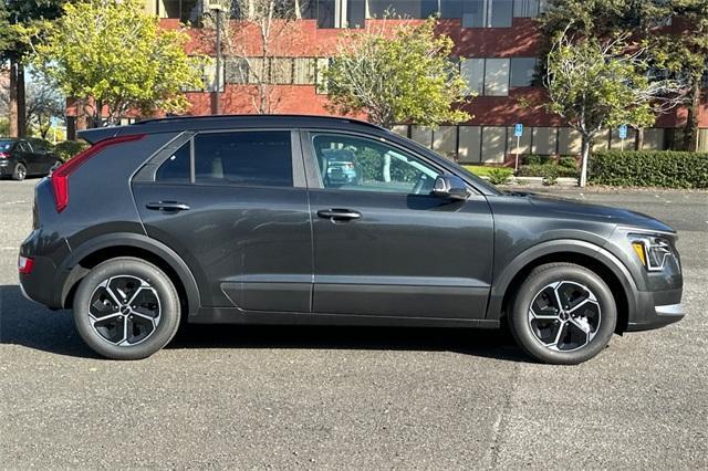 new 2025 Kia Niro car, priced at $31,360