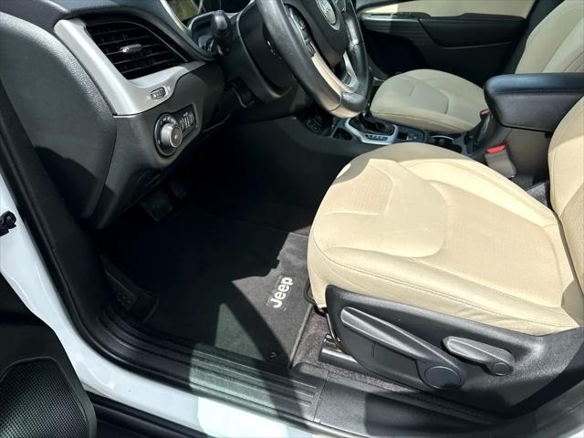 used 2016 Jeep Cherokee car, priced at $12,990