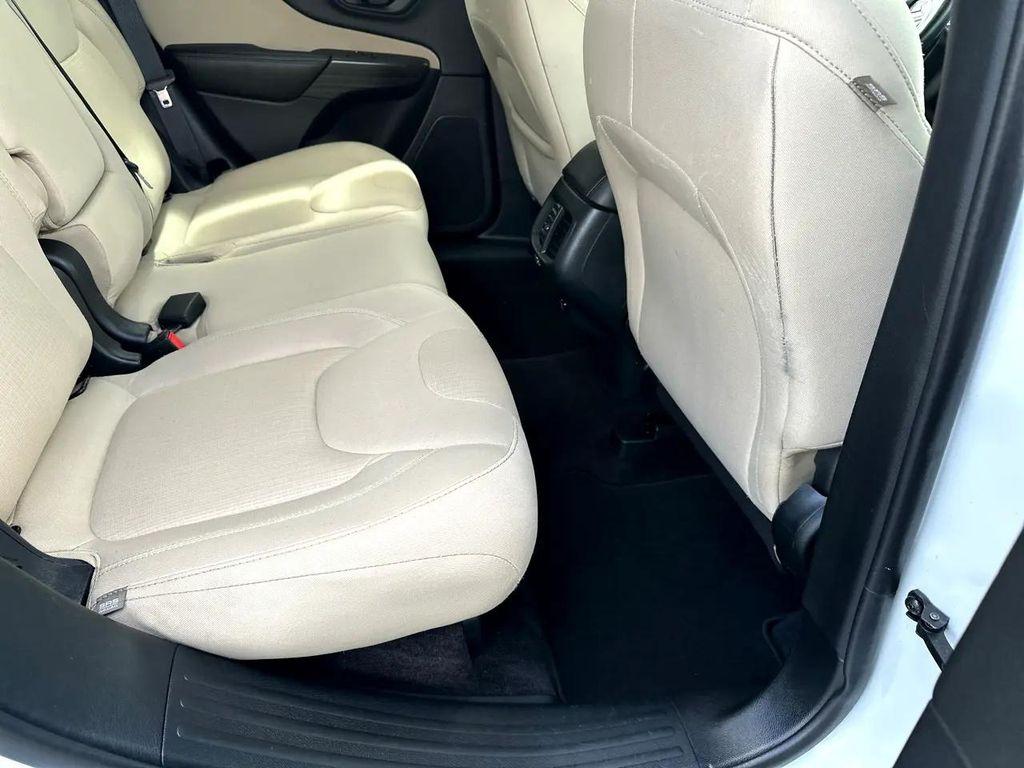 used 2016 Jeep Cherokee car, priced at $10,990