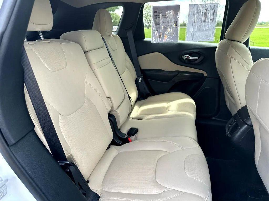 used 2016 Jeep Cherokee car, priced at $10,990