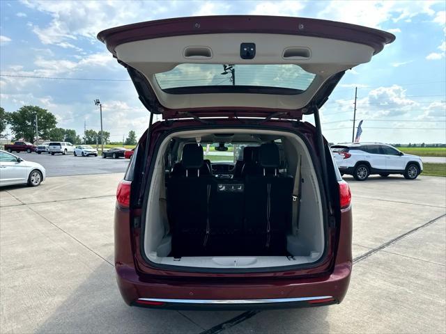 used 2017 Chrysler Pacifica car, priced at $15,990