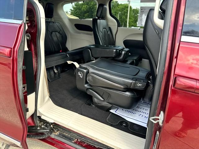 used 2017 Chrysler Pacifica car, priced at $15,990