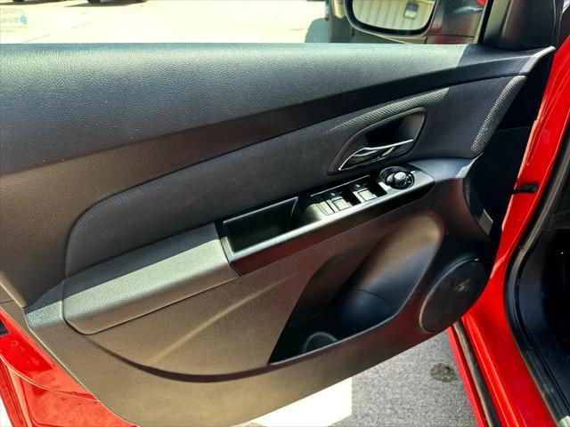 used 2014 Chevrolet Cruze car, priced at $8,990