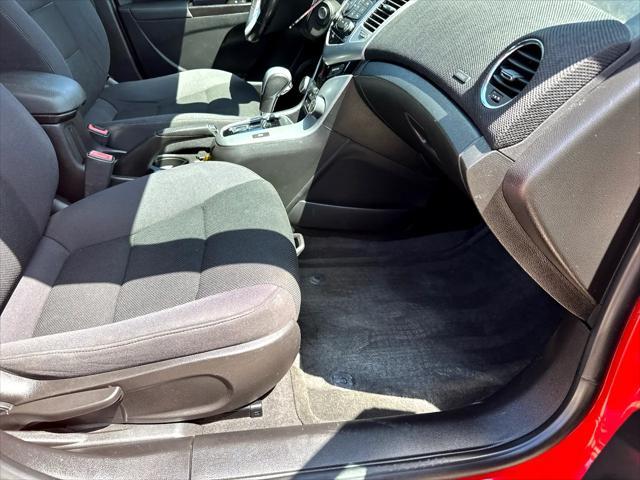 used 2014 Chevrolet Cruze car, priced at $8,990