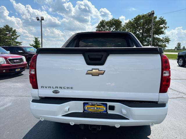 used 2007 Chevrolet Avalanche car, priced at $8,990