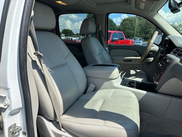 used 2007 Chevrolet Avalanche car, priced at $8,990