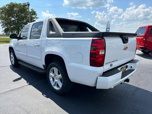 used 2007 Chevrolet Avalanche car, priced at $8,990