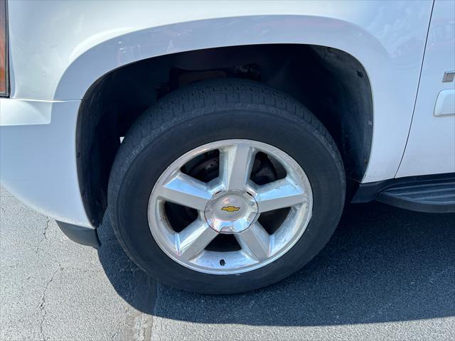 used 2007 Chevrolet Avalanche car, priced at $8,990