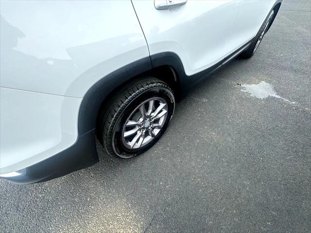 used 2023 GMC Terrain car, priced at $27,990