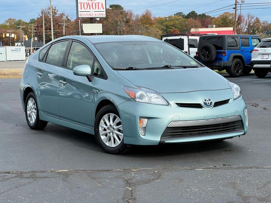 used 2013 Toyota Prius Plug-in car