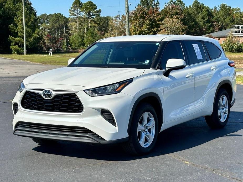 used 2020 Toyota Highlander car, priced at $26,999