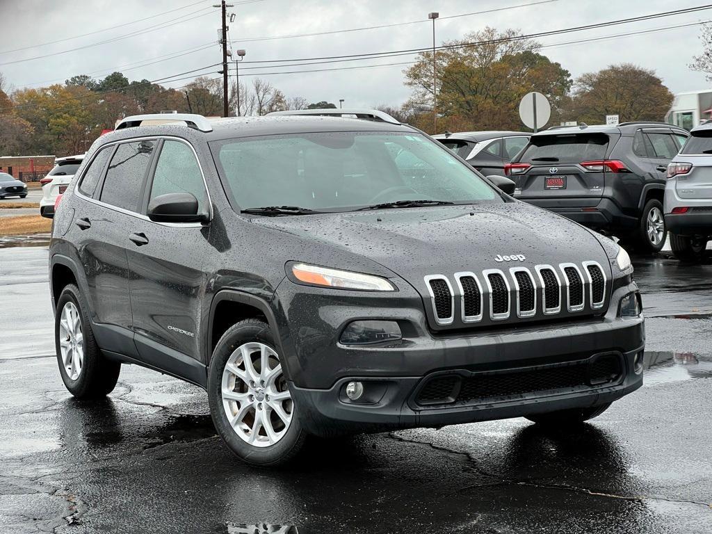 used 2015 Jeep Cherokee car, priced at $13,995