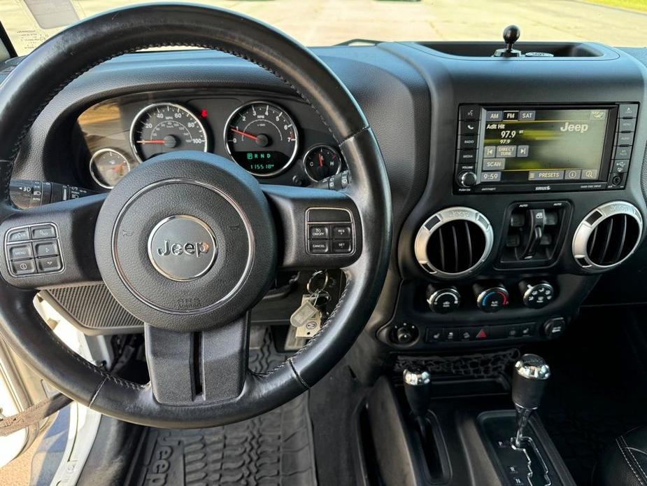 used 2015 Jeep Wrangler Unlimited car, priced at $16,699