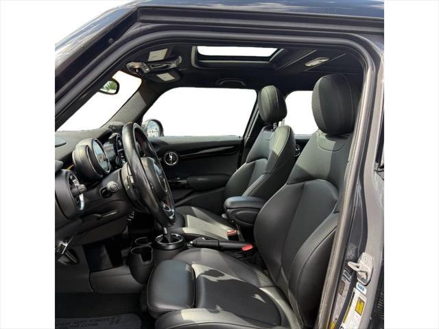 used 2019 MINI Hardtop car, priced at $23,998