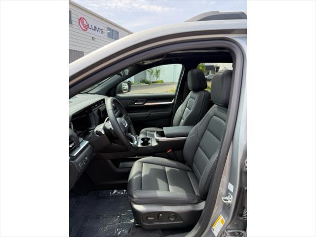 new 2025 GMC Terrain car, priced at $39,170