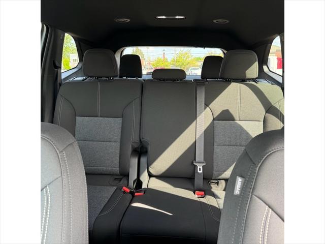 new 2025 GMC Acadia car, priced at $49,640