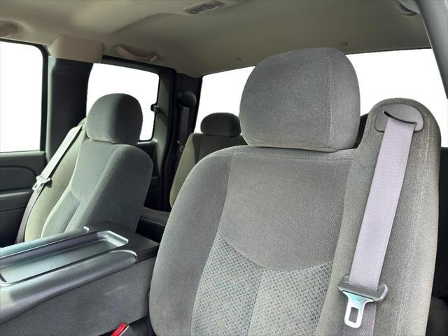used 2005 Chevrolet Silverado 2500 car, priced at $21,991