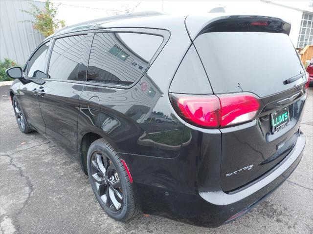 used 2018 Chrysler Pacifica car, priced at $18,991