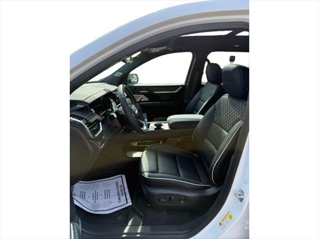 new 2025 GMC Acadia car, priced at $65,410