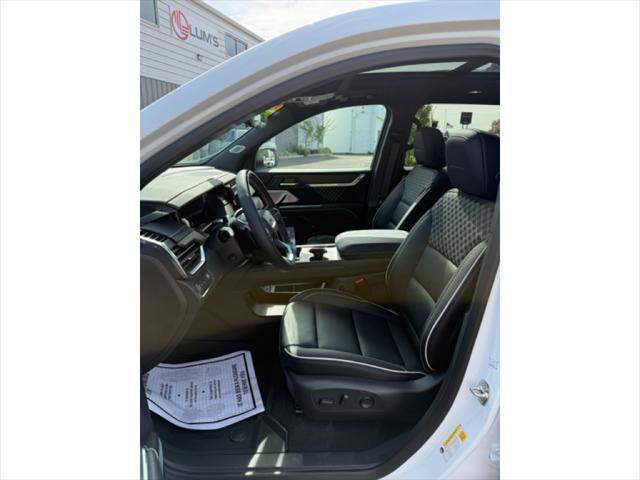 new 2025 GMC Acadia car, priced at $65,410