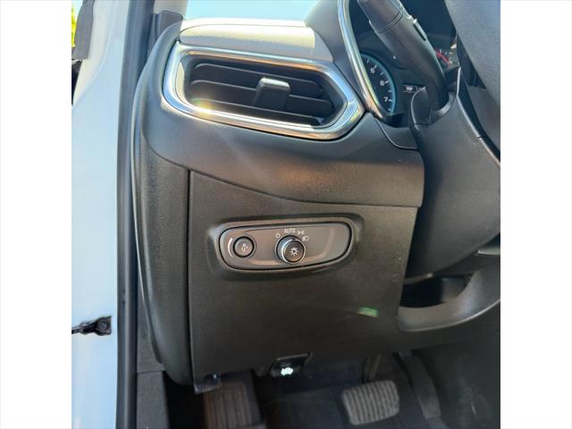 used 2022 Chevrolet Equinox car, priced at $19,998