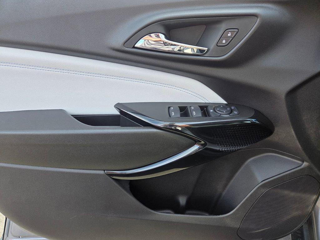 new 2026 Chevrolet Trax car, priced at $26,175