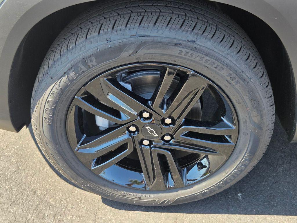 new 2026 Chevrolet Trax car, priced at $27,780