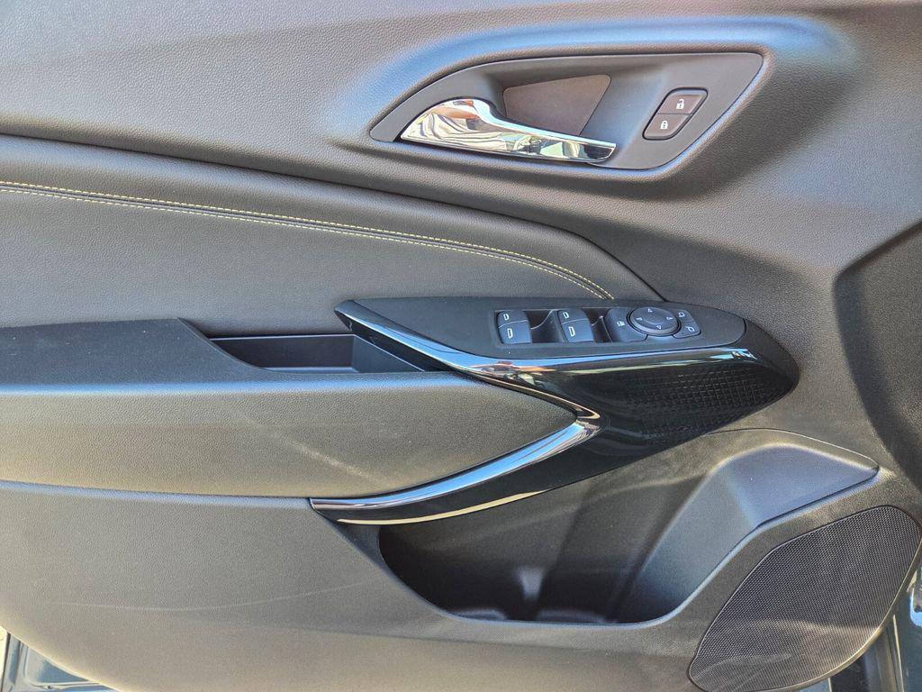 new 2026 Chevrolet Trax car, priced at $25,885