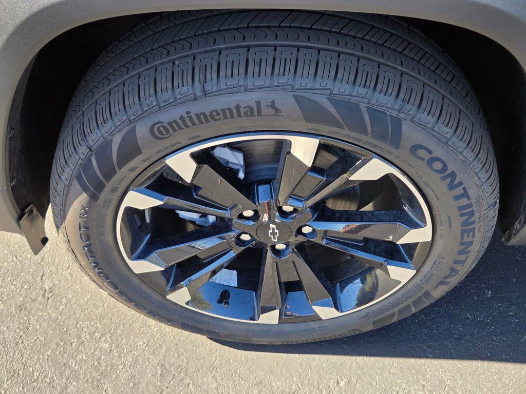 new 2026 Chevrolet Equinox car, priced at $35,285