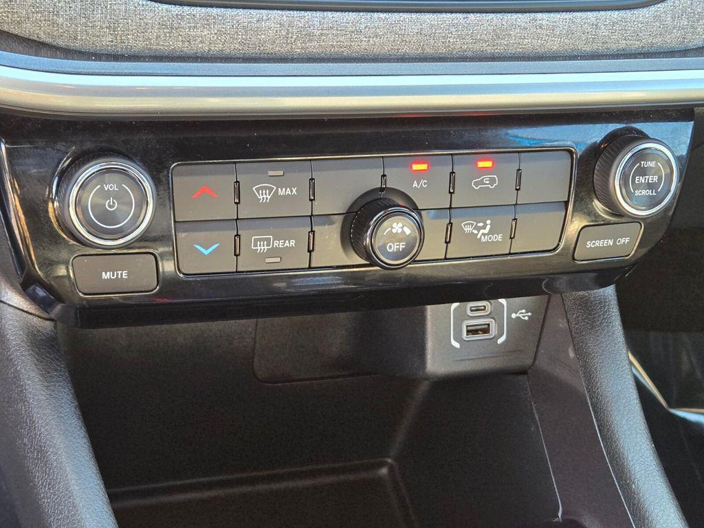 used 2024 Jeep Compass car, priced at $23,792