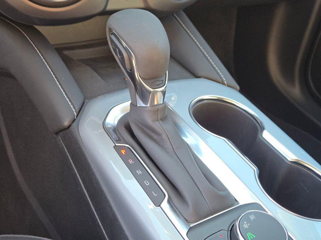 new 2025 Chevrolet Blazer car, priced at $34,915