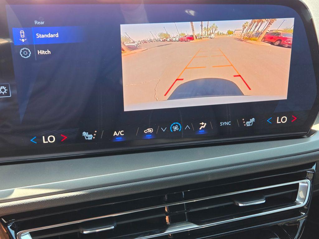 new 2025 Chevrolet Traverse car, priced at $42,819