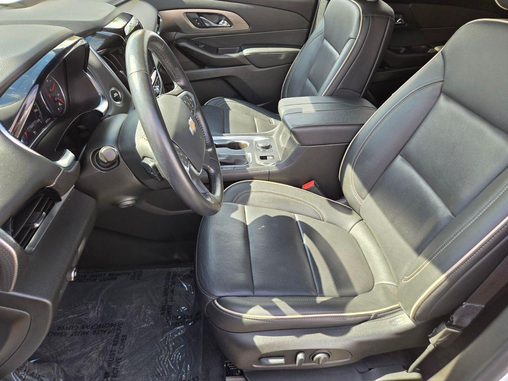 used 2022 Chevrolet Traverse car, priced at $34,993