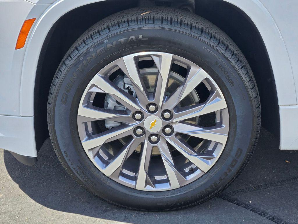 used 2022 Chevrolet Traverse car, priced at $34,993