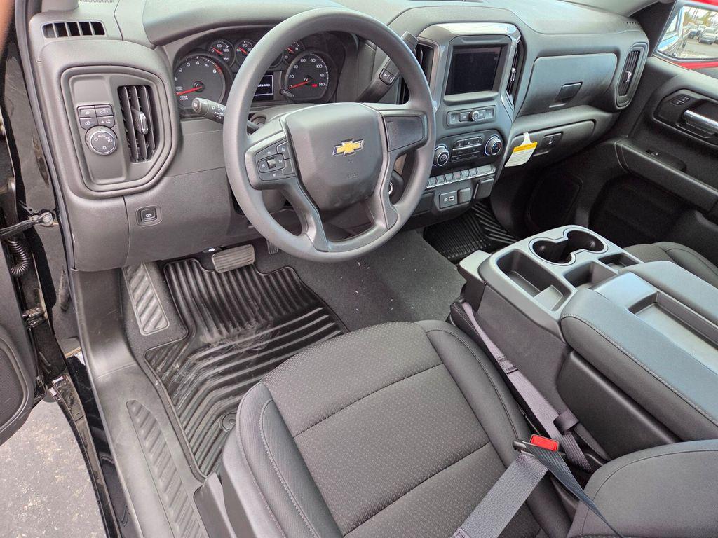 new 2025 Chevrolet Silverado 1500 car, priced at $41,395