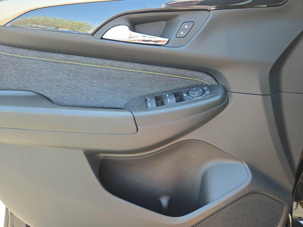 new 2026 Chevrolet TrailBlazer car, priced at $27,058