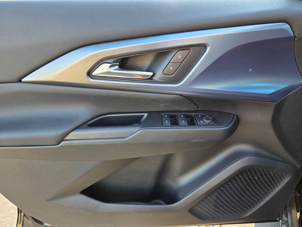 new 2025 Chevrolet Equinox EV car, priced at $43,860