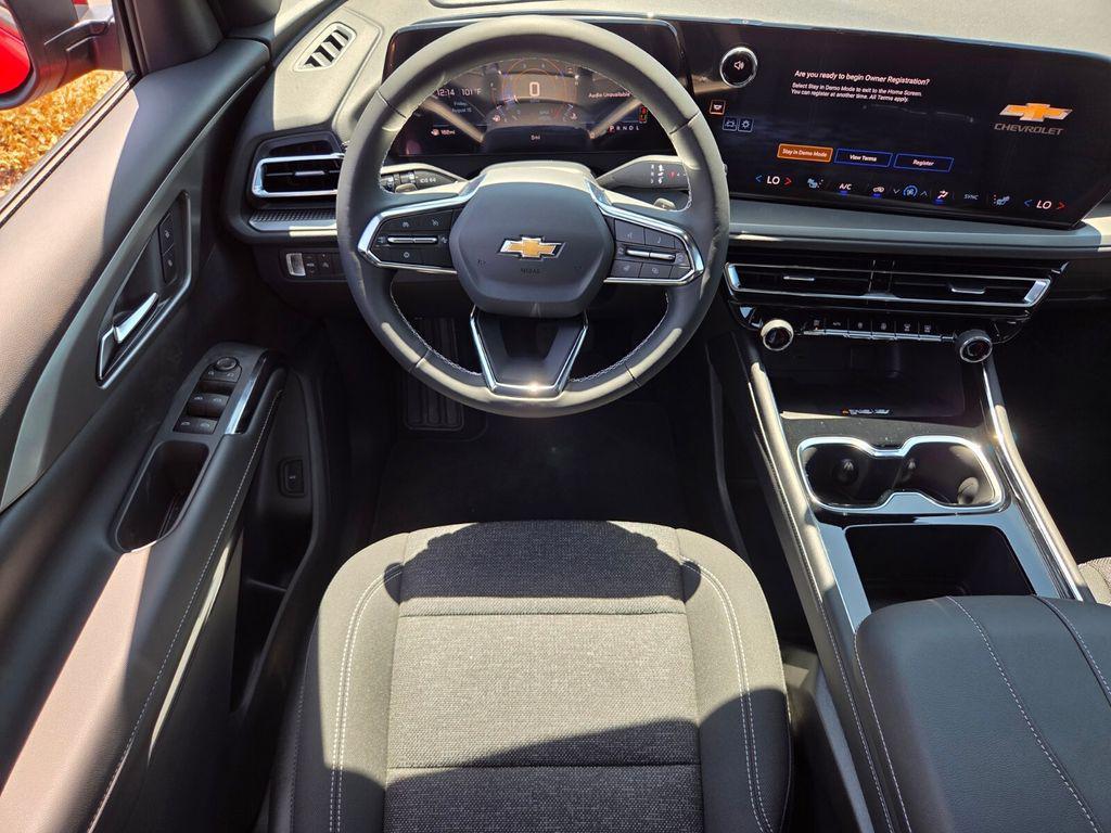 new 2026 Chevrolet Traverse car, priced at $44,840