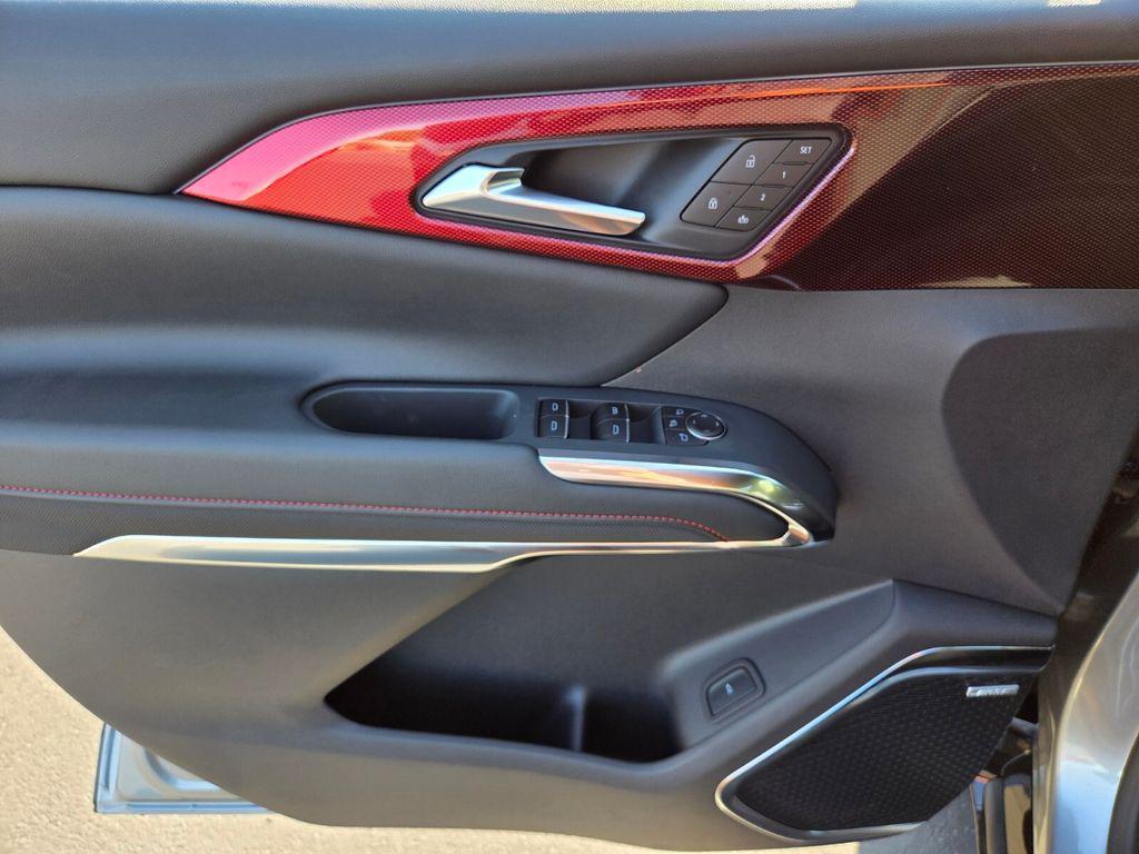 new 2026 Chevrolet Traverse car, priced at $57,390