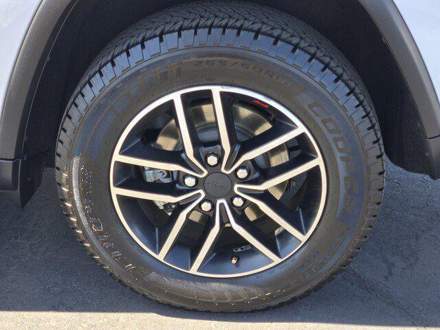 used 2020 Jeep Grand Cherokee car, priced at $27,292