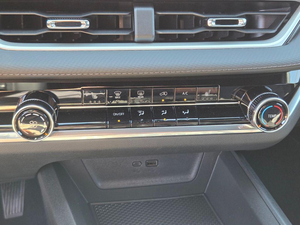 new 2026 Chevrolet Equinox car, priced at $32,680