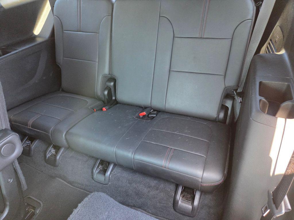 used 2023 Chevrolet Traverse car, priced at $35,813