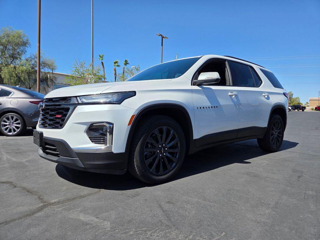 used 2023 Chevrolet Traverse car, priced at $35,813