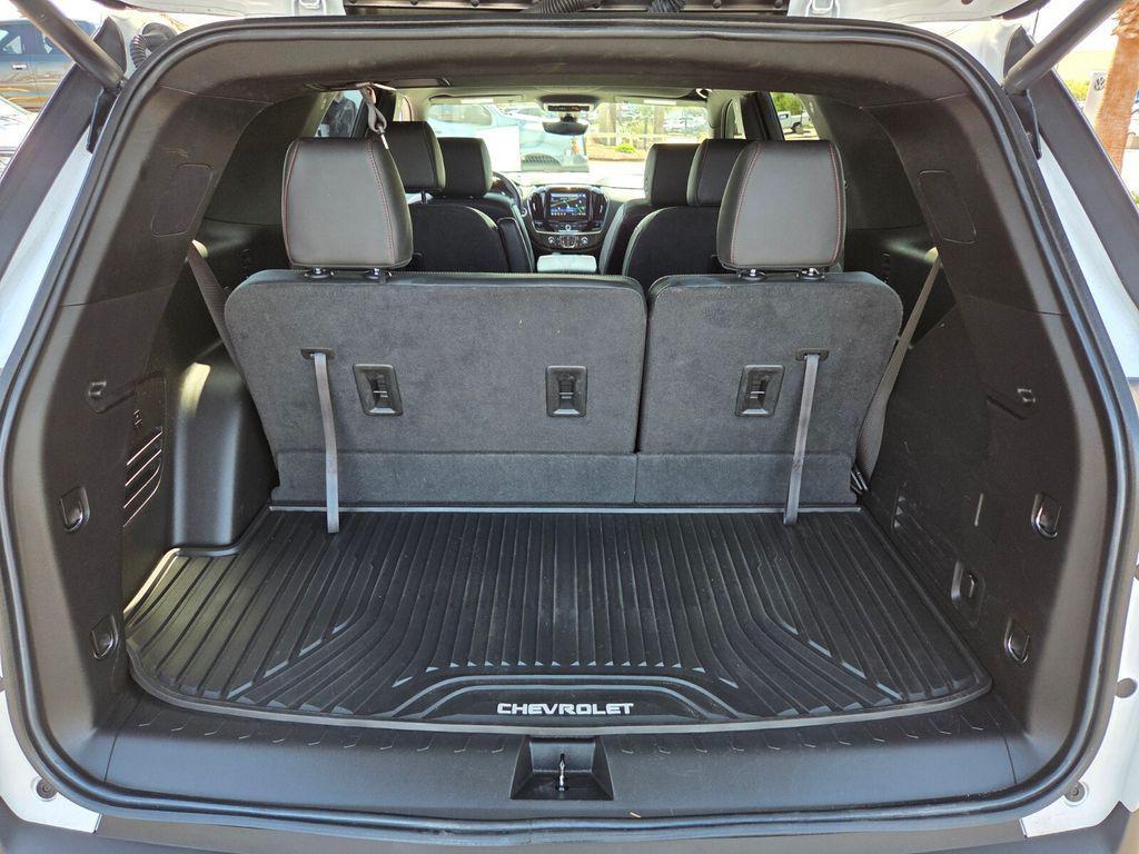 used 2023 Chevrolet Traverse car, priced at $35,813