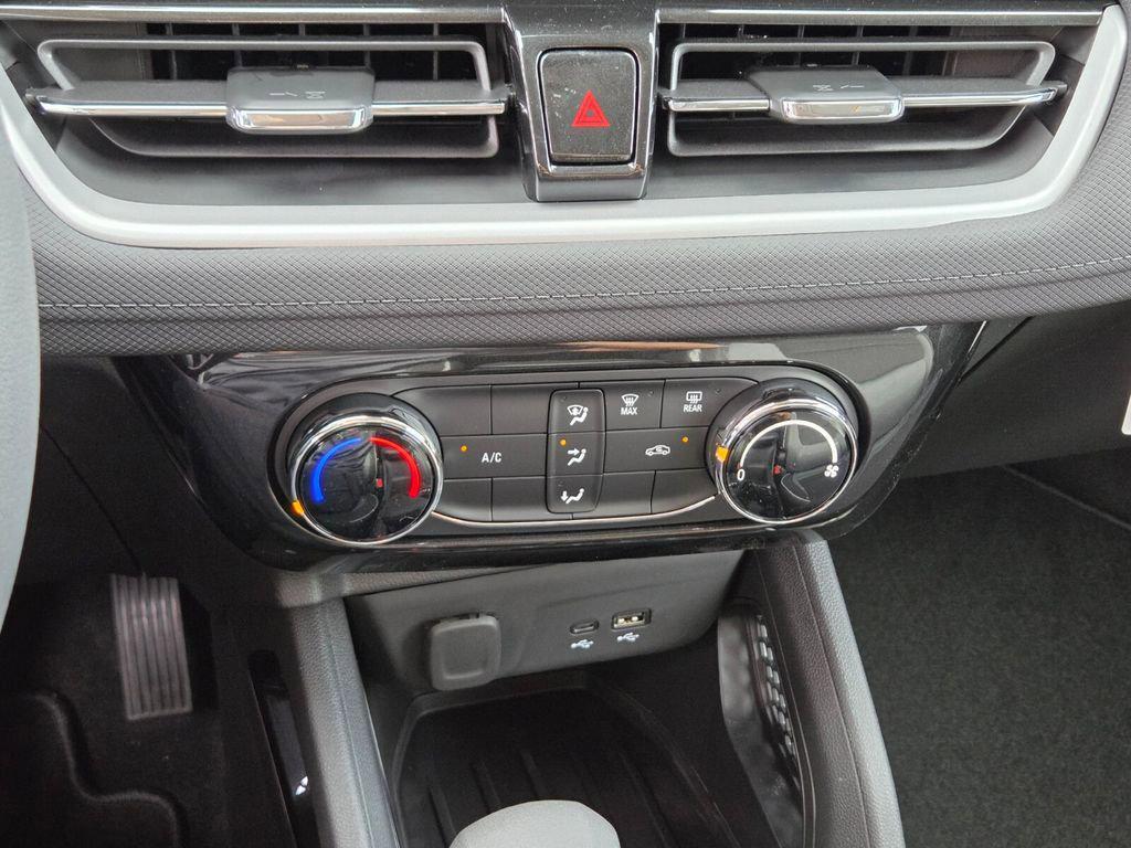 new 2026 Chevrolet TrailBlazer car, priced at $25,093