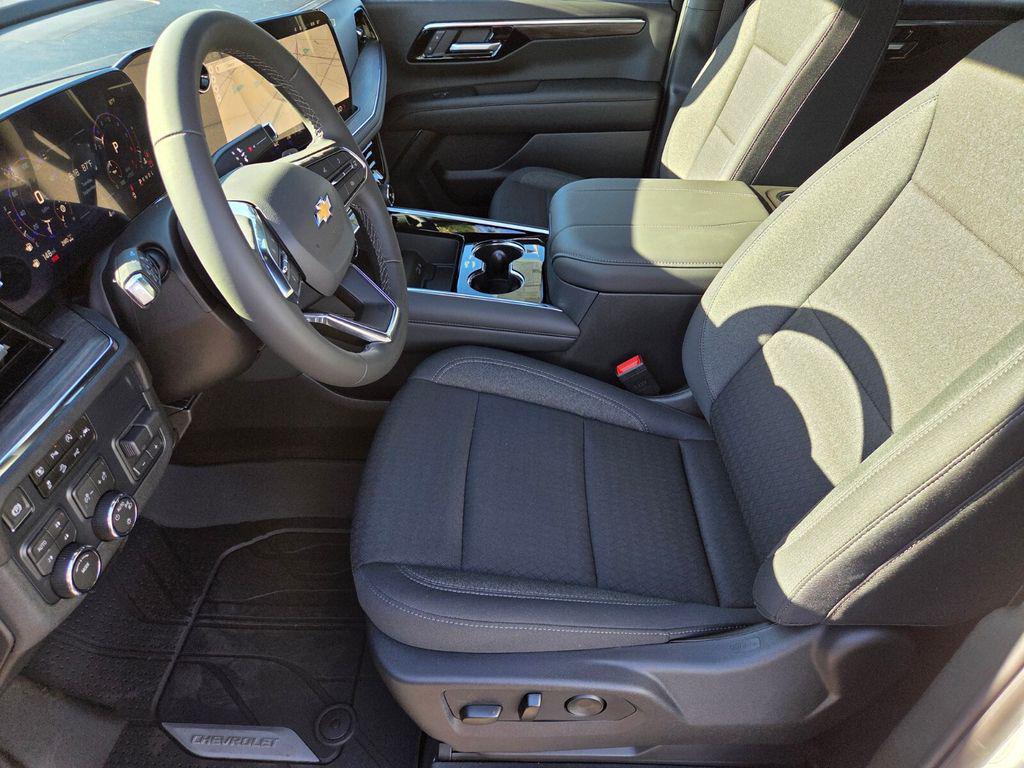 new 2025 Chevrolet Suburban car, priced at $71,200